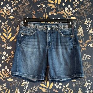 Y2K White House Black Market WHBM Embroidered-Waist Denim Shorts Size 4